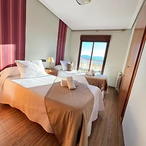 Casa Enmedio Сasa de vacaciones Iznatoraf